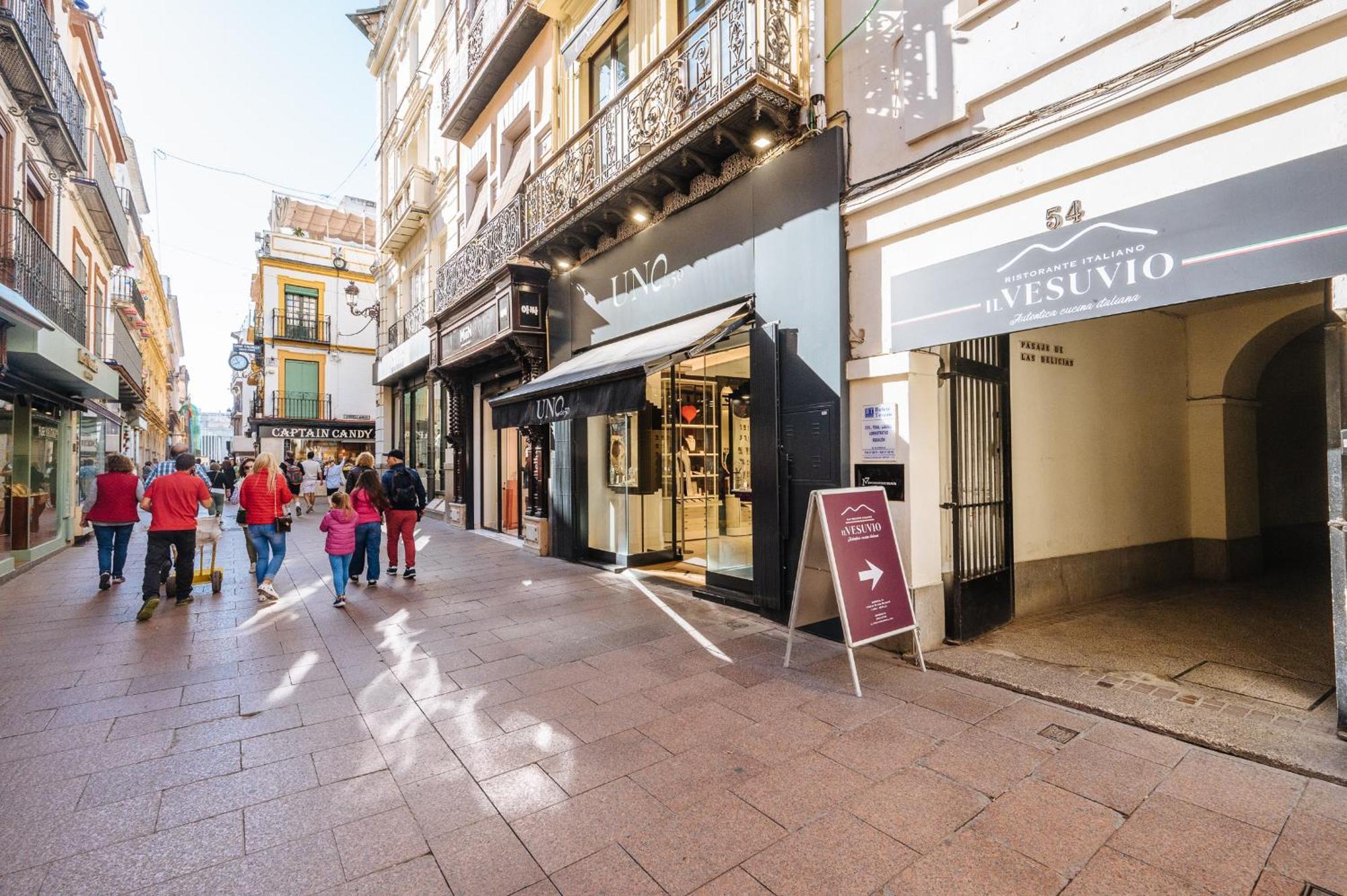 Sierpes 54, By Homing U Apartment Seville Exterior photo