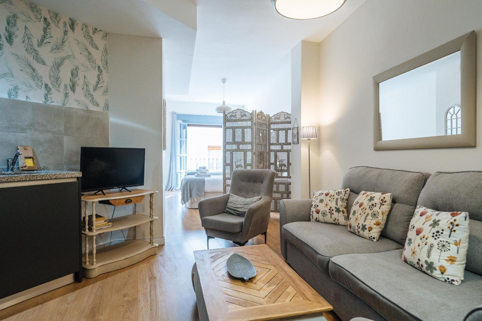 Sierpes 54, By Homing U Apartment Seville Exterior photo