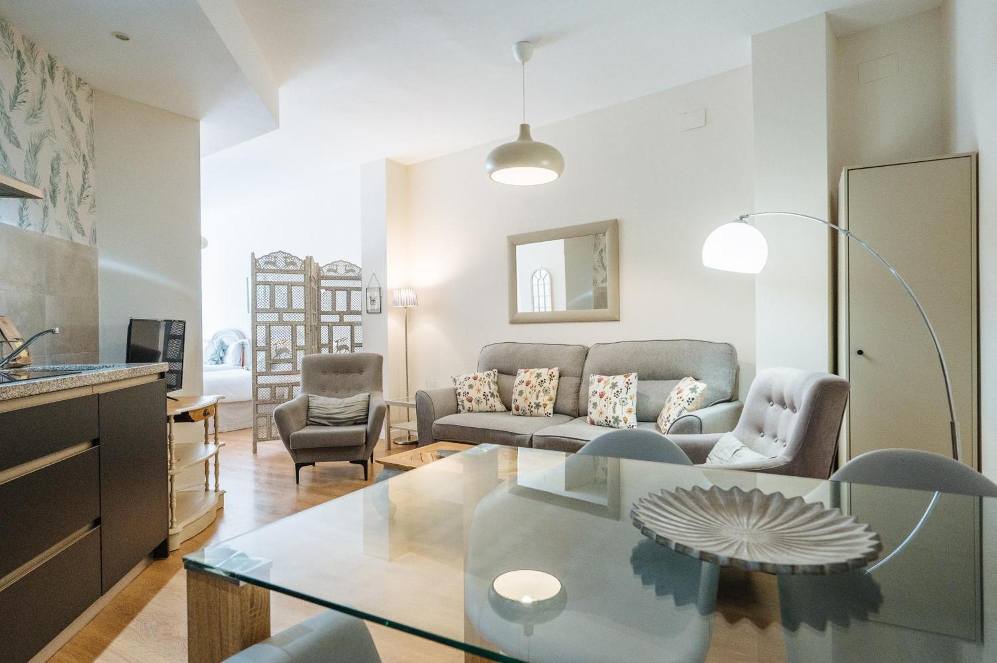 Sierpes 54, By Homing U Apartment Seville Exterior photo